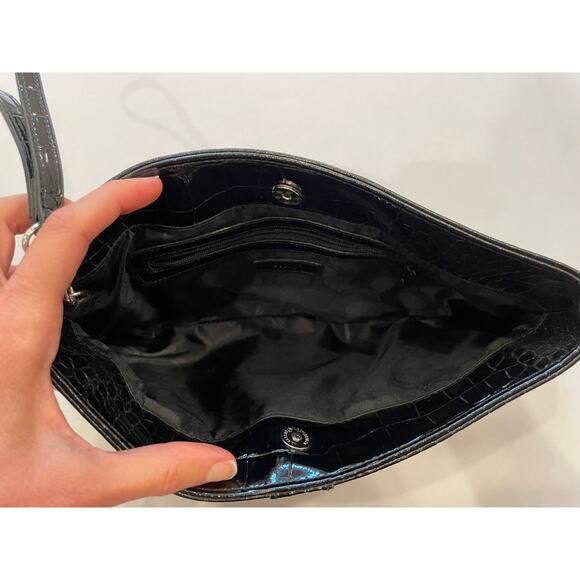 Apt. 9 Black Faux Patent Leather Crocodile Embossed Clutch Purse, Snap Closure - Picture 4 of 9